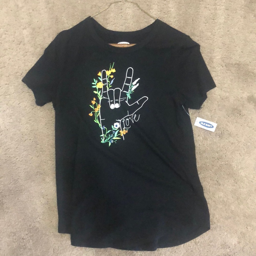 Black fitted t-shirt